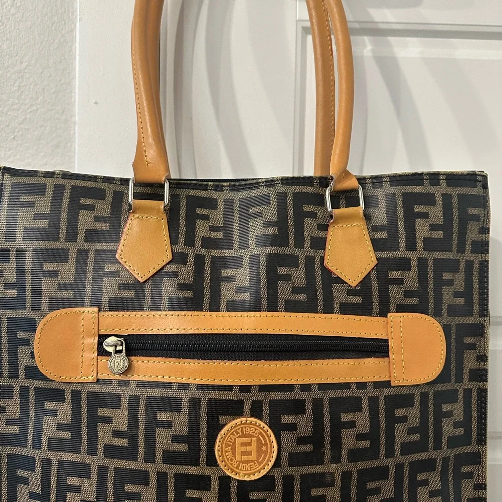 Fendi iconic ff